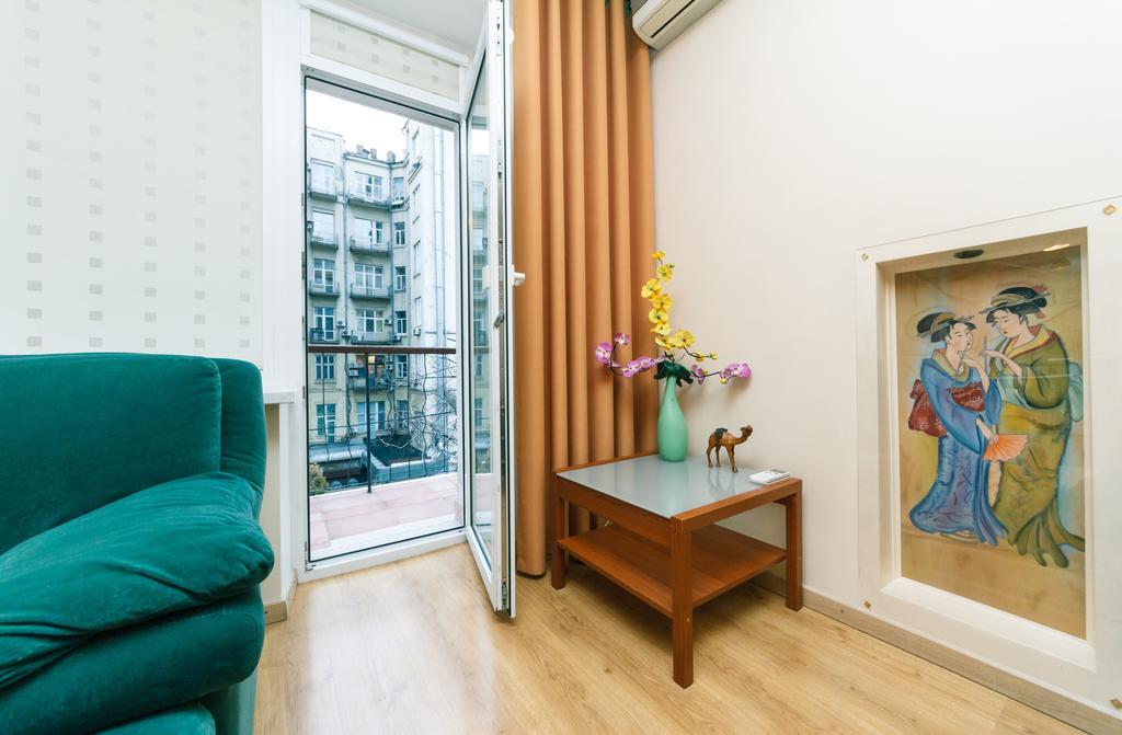 קייב Apartments On Independence Square מראה חיצוני תמונה